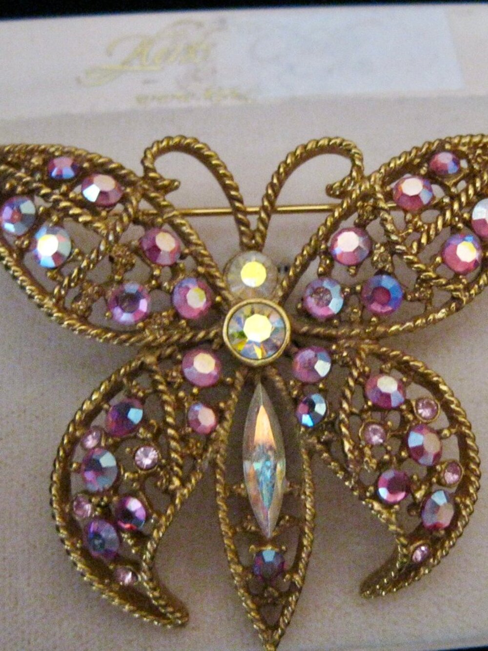 KIRKS FOLLY VINTAGE 1980'S GORGEOUS BUTTERFLY BROOCH GOLD TONE W/STONES